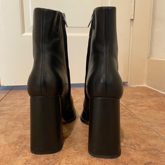 Dolce Vita Lochly Boots - Picture 4 of 8